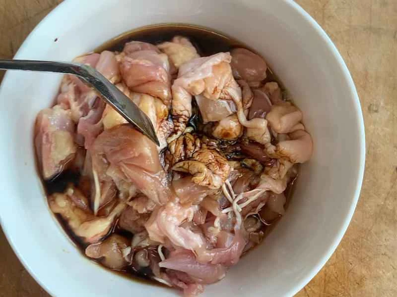 How to make pure milk hand-torn toast: Step 1