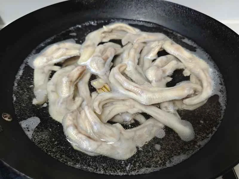 How to make pure milk hand-torn toast: Step 1