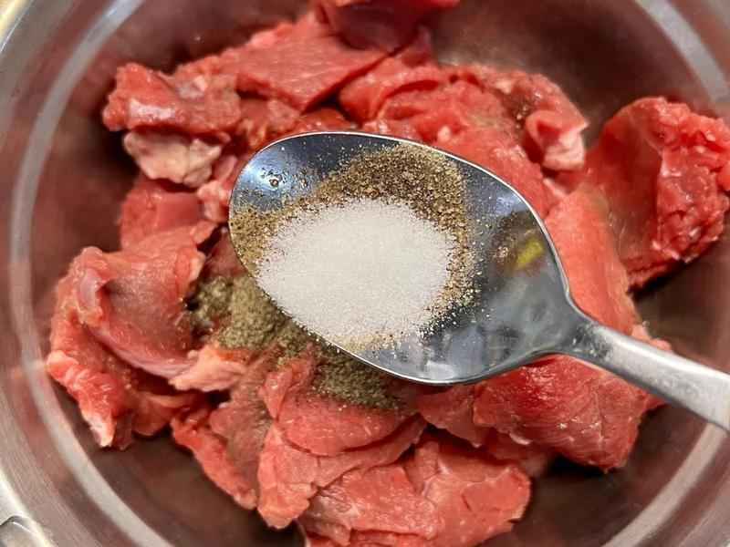 How to make pure milk hand-torn toast: Step 1