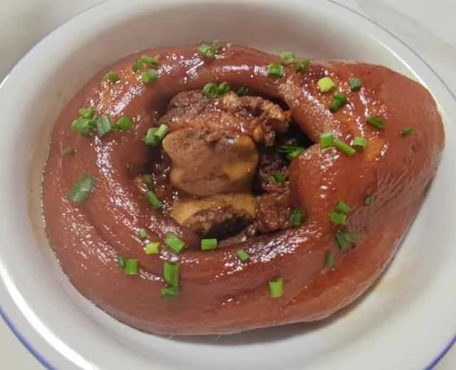 [Home-style dish] Braised pork hock that's fatty but not greasy, lean but not dry - recipe