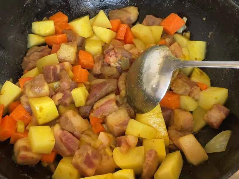 How to make pure milk hand-torn toast: Step 1