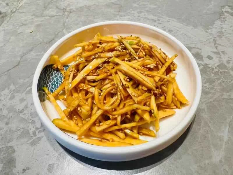 How to make pure milk hand-torn toast: Step 1