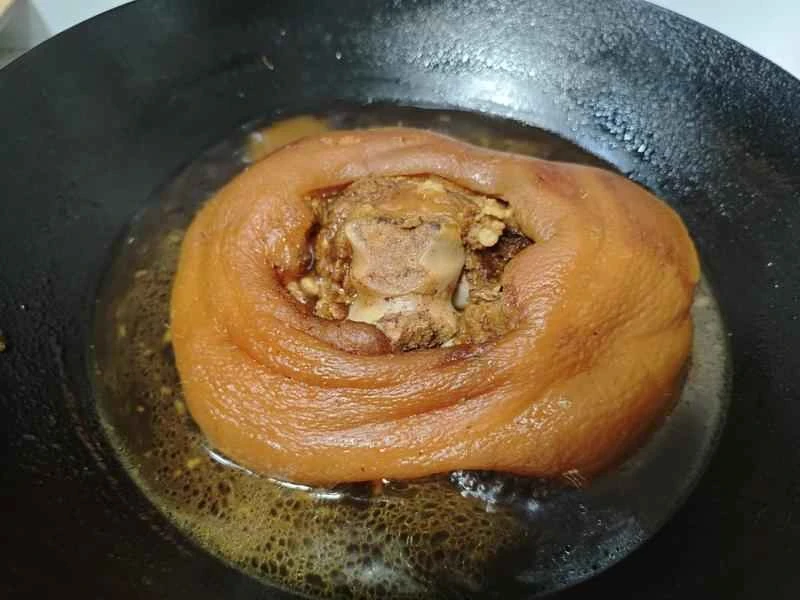 How to make pure milk hand-torn toast: Step 1