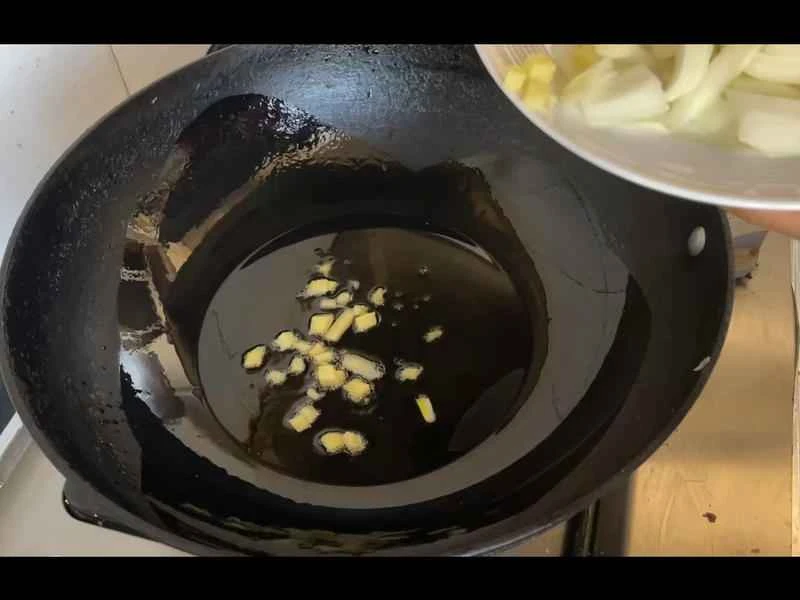 How to make pure milk hand-torn toast: Step 1