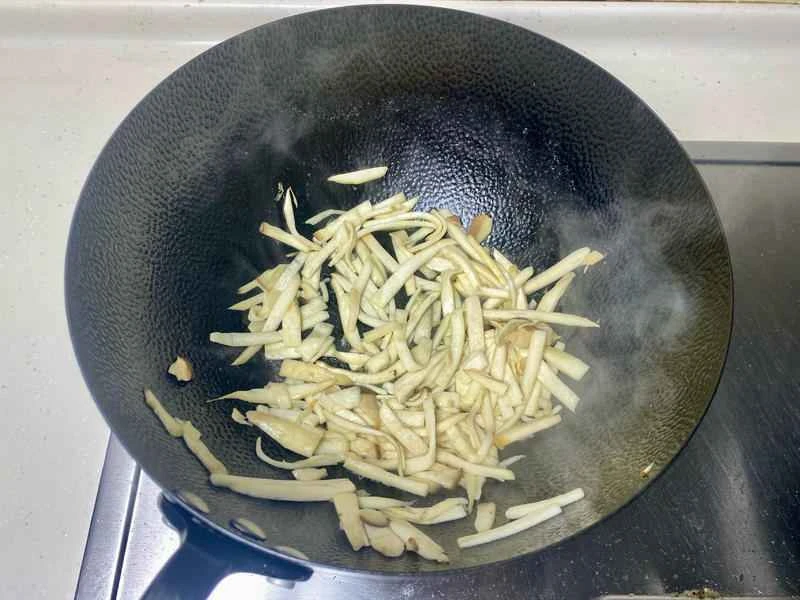 How to make pure milk hand-torn toast: Step 1