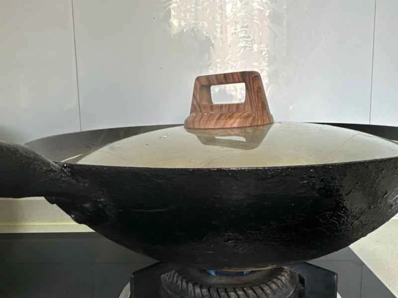 How to make pure milk hand-torn toast: Step 1