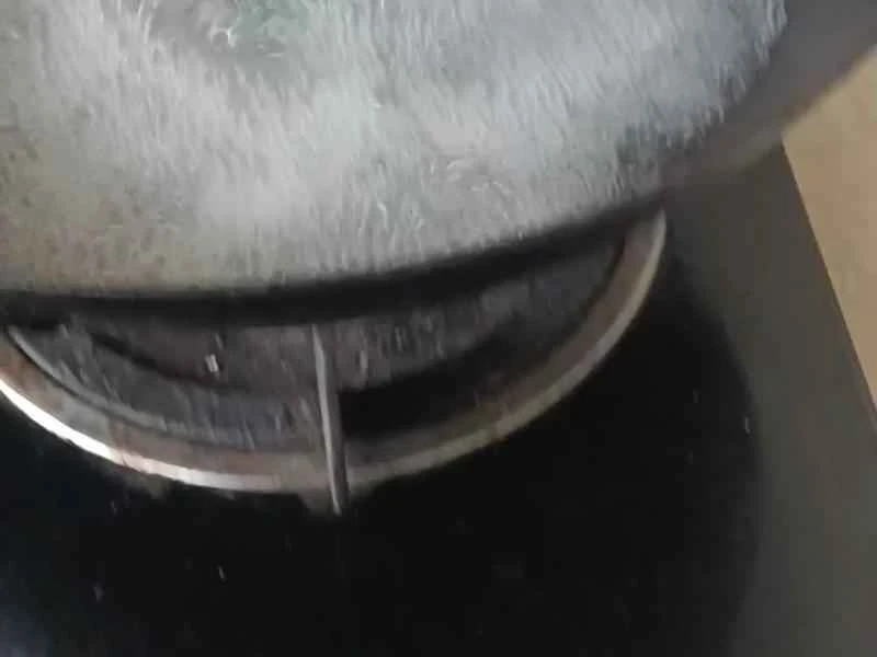 How to make pure milk hand-torn toast: Step 1