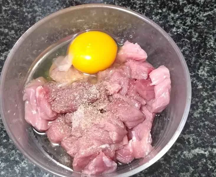 How to make pure milk hand-torn toast: Step 1