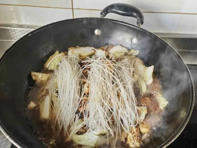 How to make pure milk hand-torn toast: Step 1