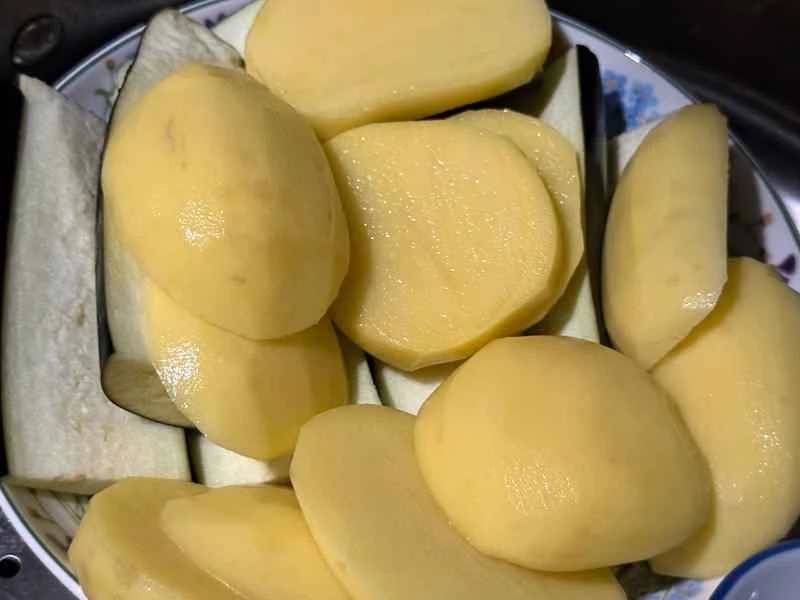 How to make pure milk hand-torn toast: Step 1