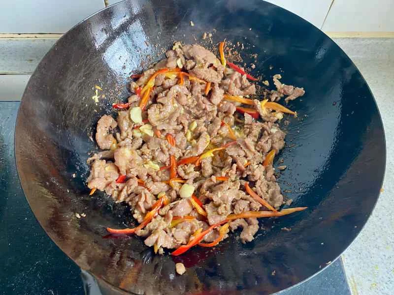 How to make pure milk hand-torn toast: Step 1