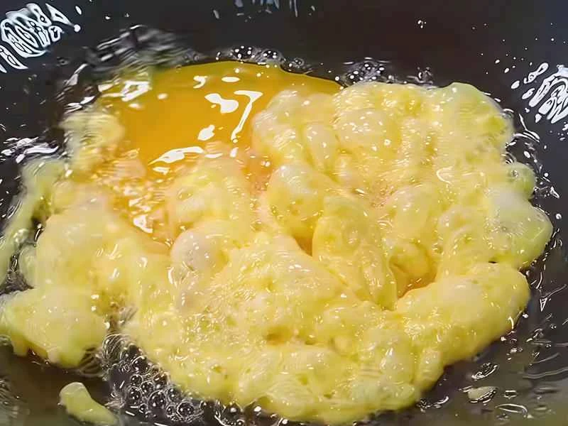 How to make pure milk hand-torn toast: Step 1