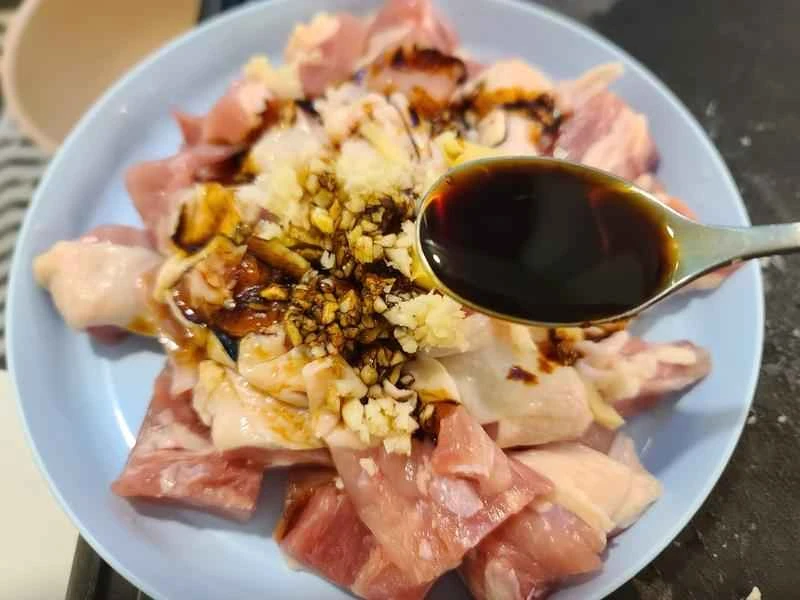 How to make pure milk hand-torn toast: Step 1