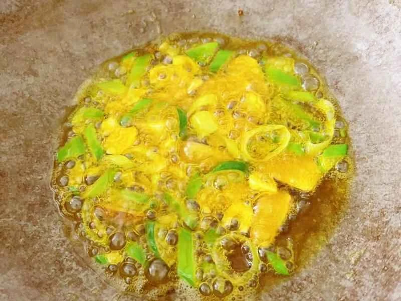 How to make pure milk hand-torn toast: Step 1