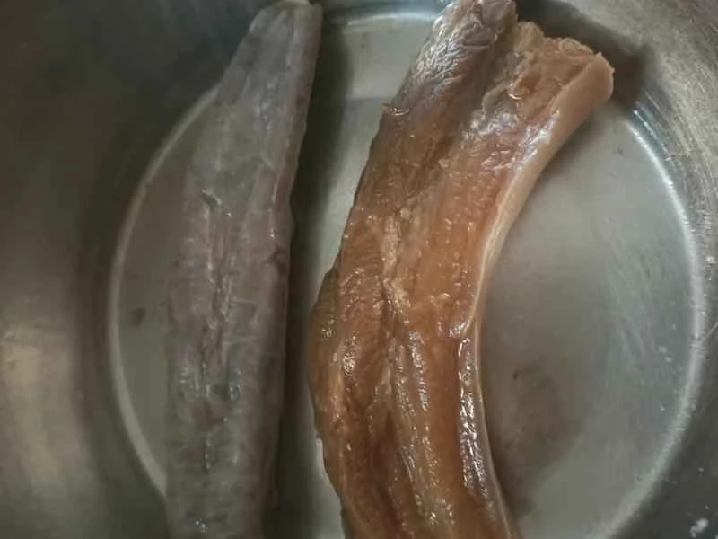 How to make pure milk hand-torn toast: Step 1