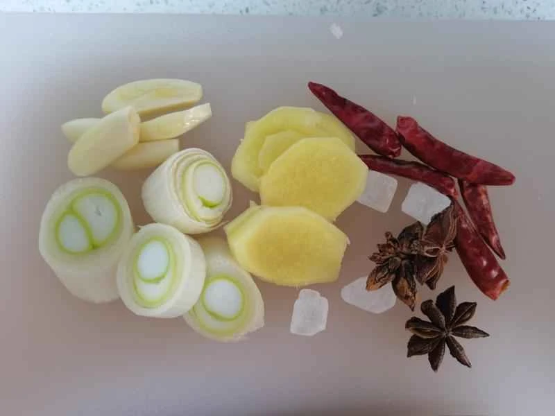 How to make pure milk hand-torn toast: Step 1