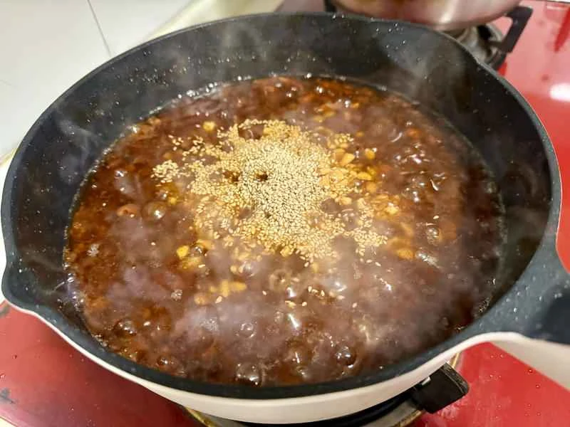 How to make pure milk hand-torn toast: Step 1