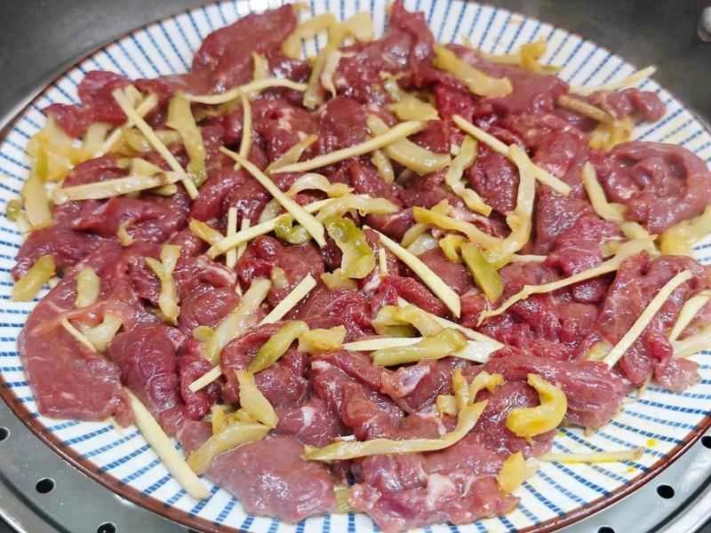 How to make pure milk hand-torn toast: Step 1