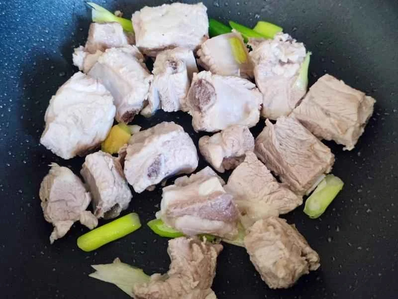 How to make pure milk hand-torn toast: Step 1