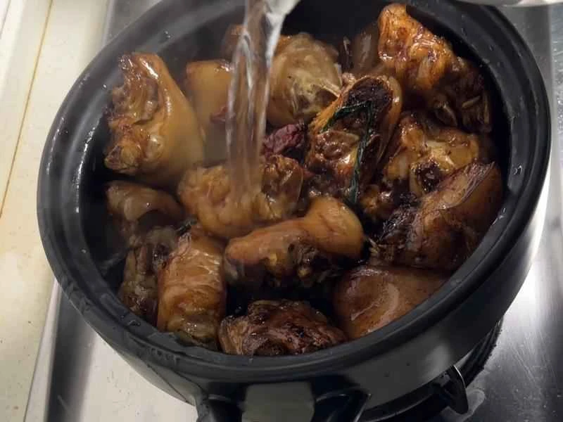 How to make pure milk hand-torn toast: Step 1