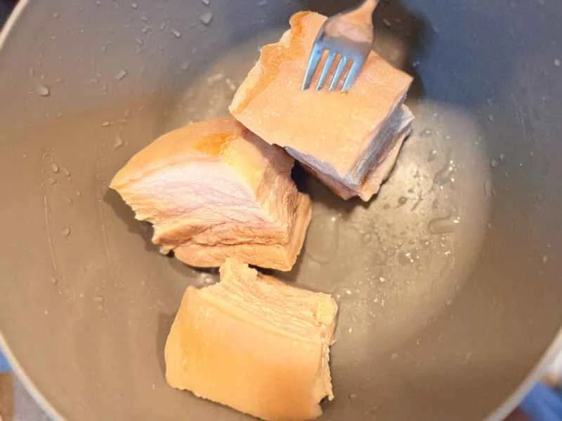 How to make pure milk hand-torn toast: Step 1