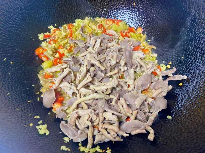 How to make pure milk hand-torn toast: Step 1