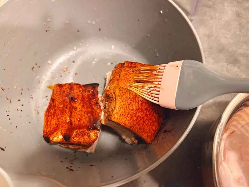 How to make pure milk hand-torn toast: Step 1