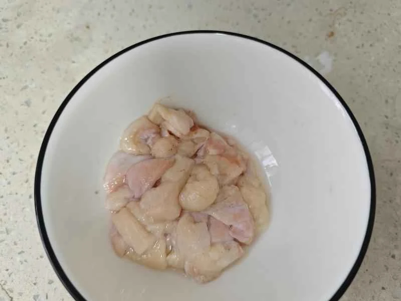 How to make pure milk hand-torn toast: Step 1