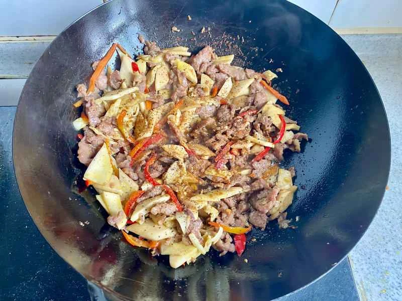 How to make pure milk hand-torn toast: Step 1