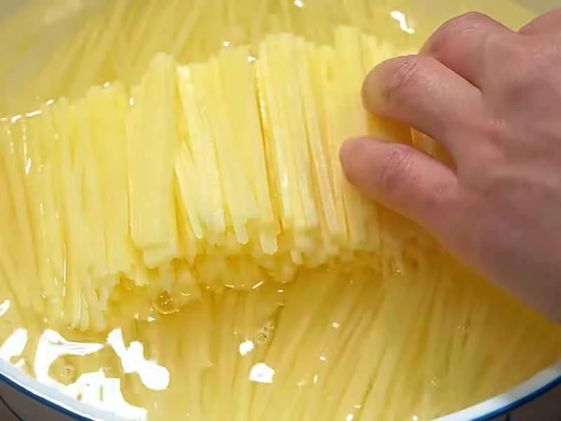 How to make pure milk hand-torn toast: Step 1