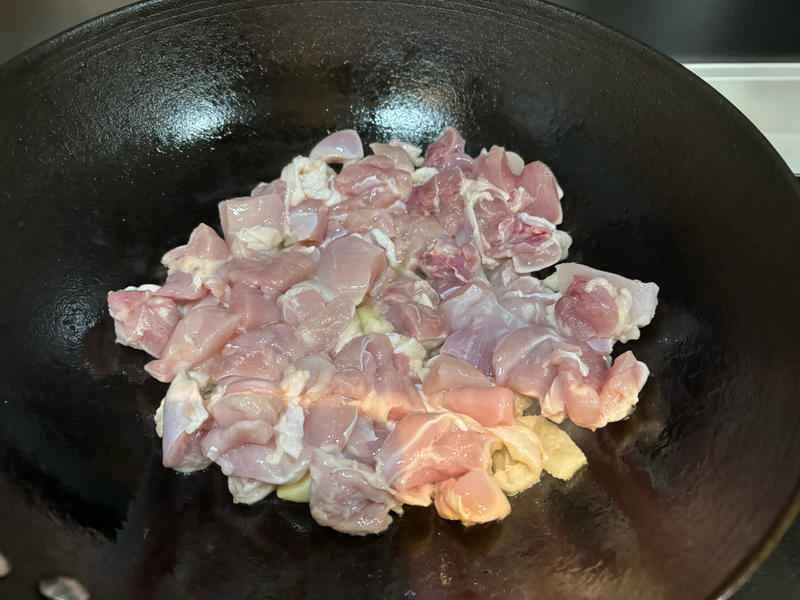 How to make pure milk hand-torn toast: Step 1