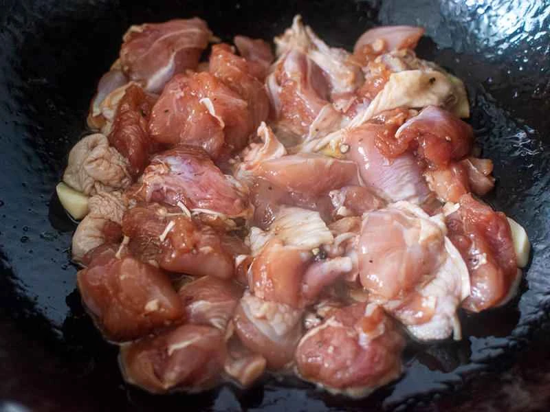 How to make pure milk hand-torn toast: Step 1