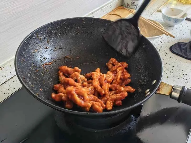 How to make pure milk hand-torn toast: Step 1