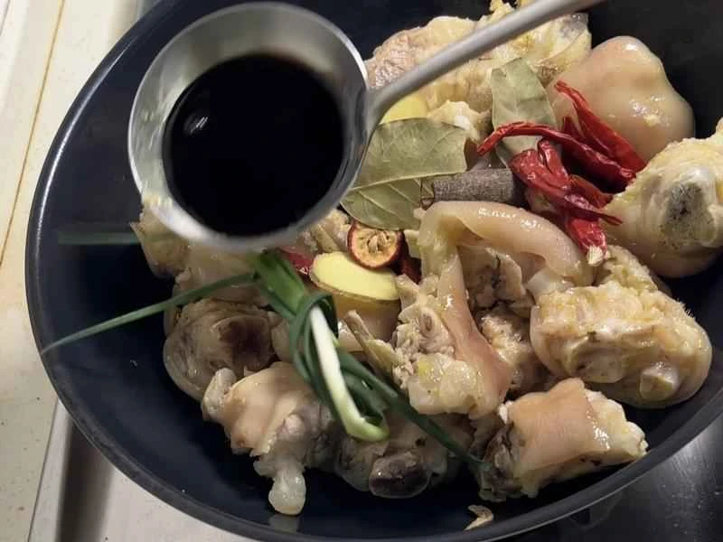 How to make pure milk hand-torn toast: Step 1