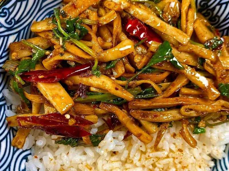 How to make pure milk hand-torn toast: Step 1