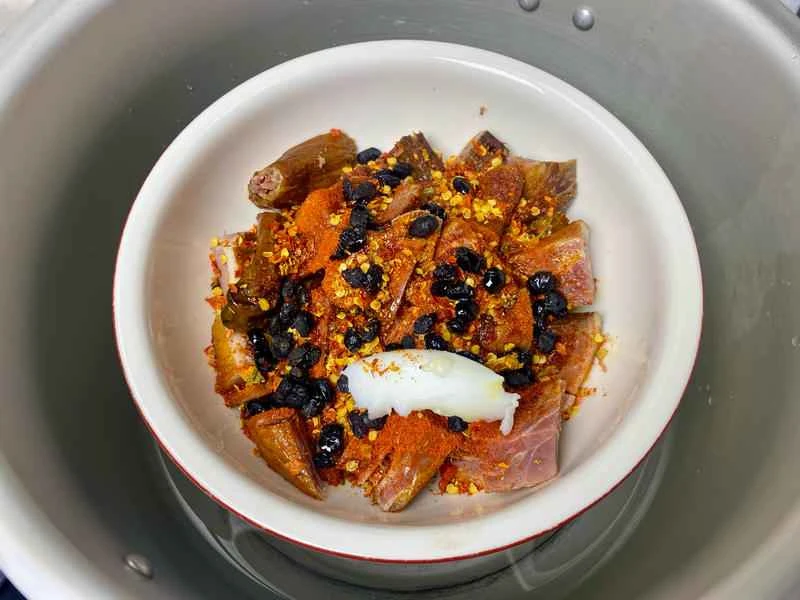 How to make pure milk hand-torn toast: Step 1