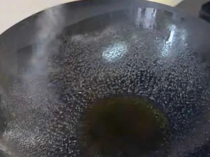 How to make pure milk hand-torn toast: Step 1