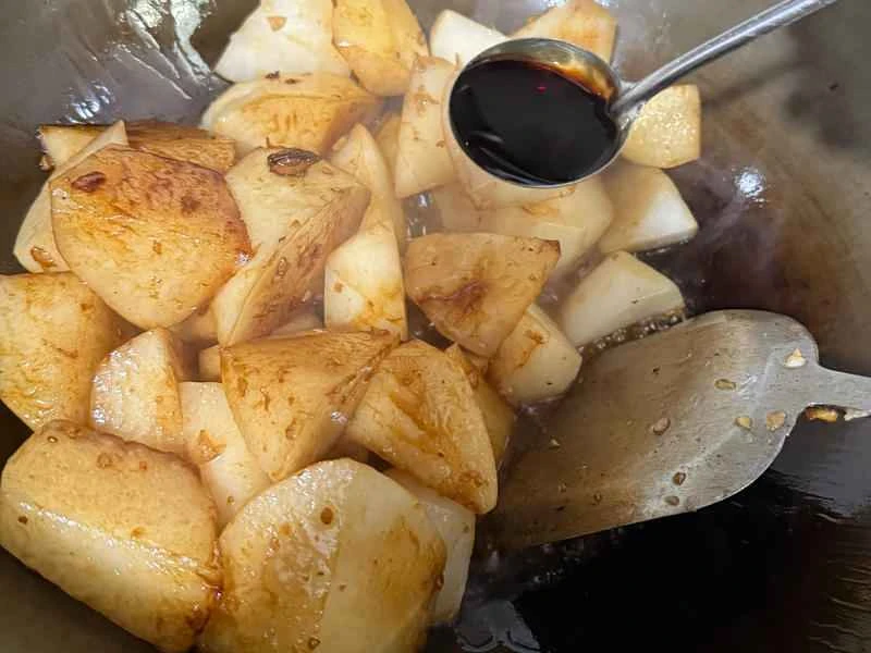 How to make pure milk hand-torn toast: Step 1