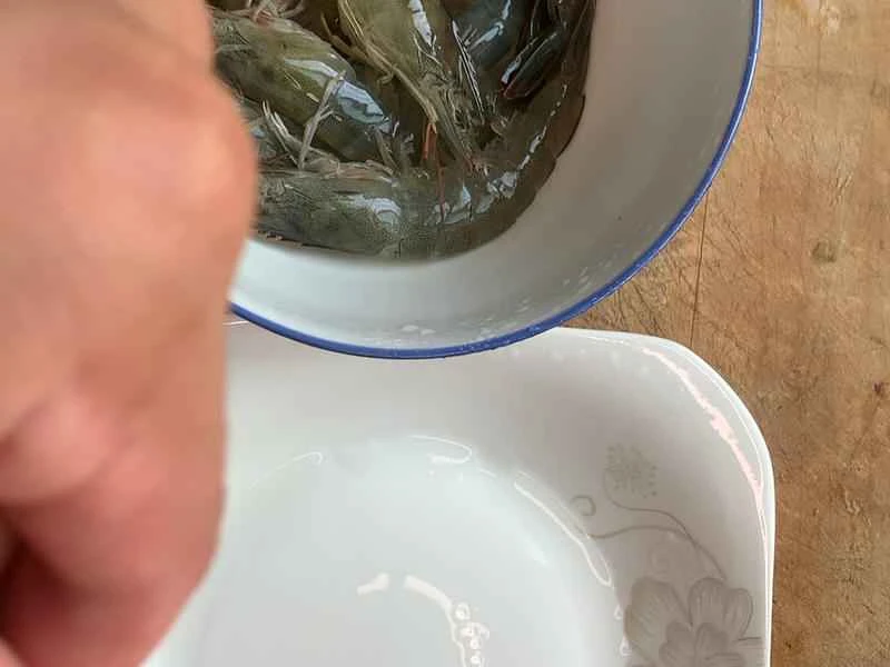 How to make pure milk hand-torn toast: Step 1