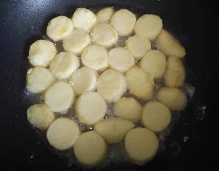 How to make pure milk hand-torn toast: Step 1