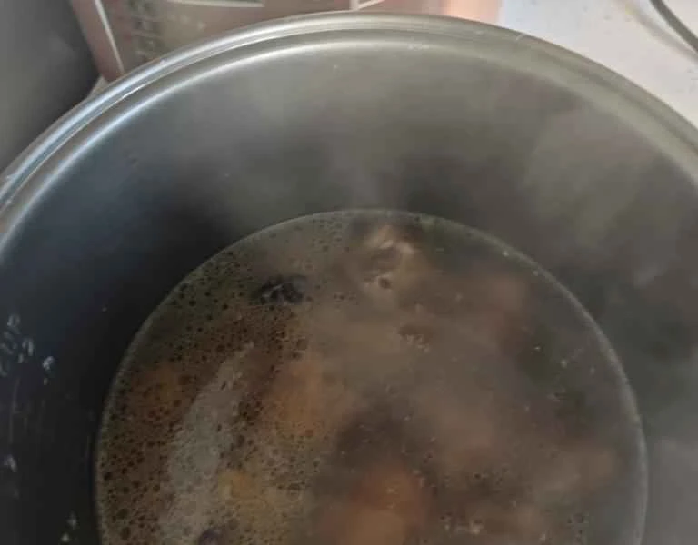 How to make pure milk hand-torn toast: Step 1