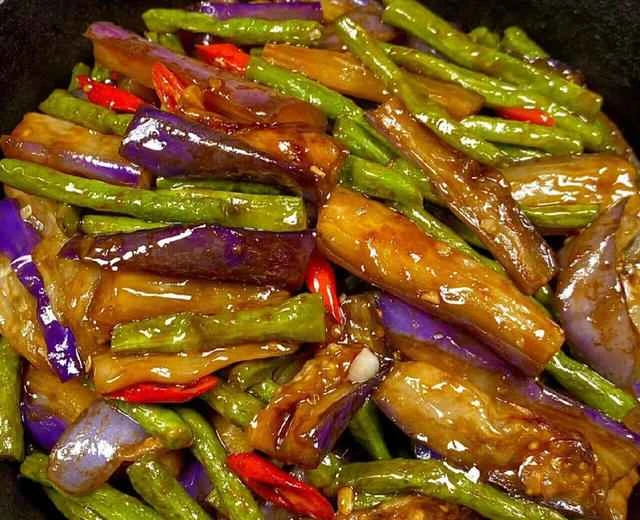 Braised Green Beans and Eggplant | A Rice Killer! This vegetarian dish is even more delicious than meat! 🍆 Recipe