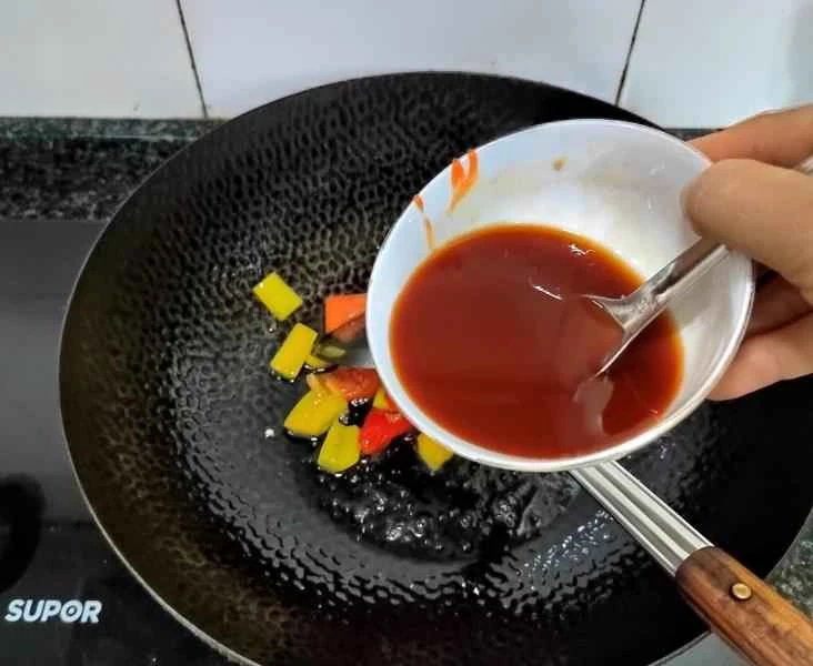 How to make pure milk hand-torn toast: Step 1