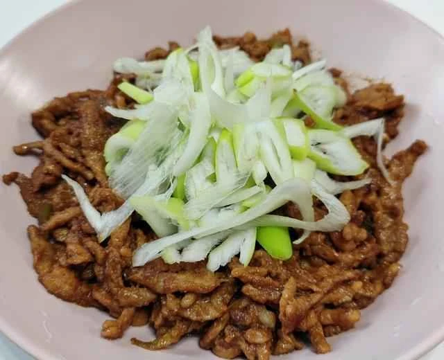 100 Home-Style Dishes: Recipe for Shredded Pork with Peking Sauce