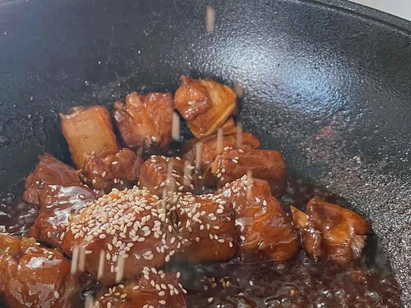 How to make pure milk hand-torn toast: Step 1