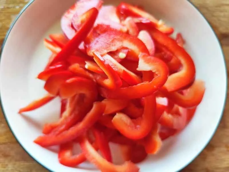 How to make pure milk hand-torn toast: Step 1
