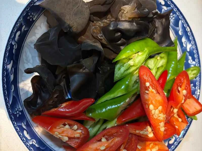 How to make pure milk hand-torn toast: Step 1