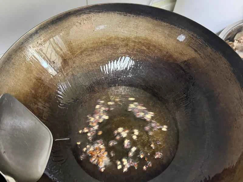 How to make pure milk hand-torn toast: Step 1