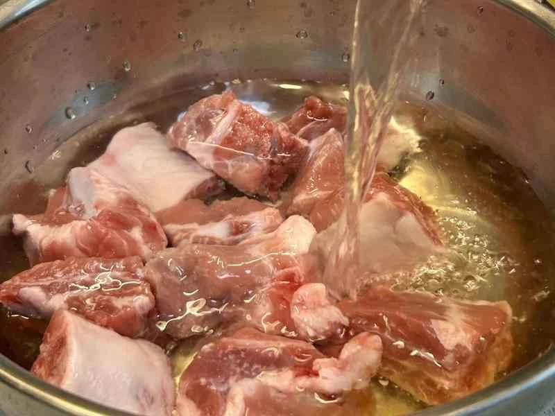 How to make pure milk hand-torn toast: Step 1