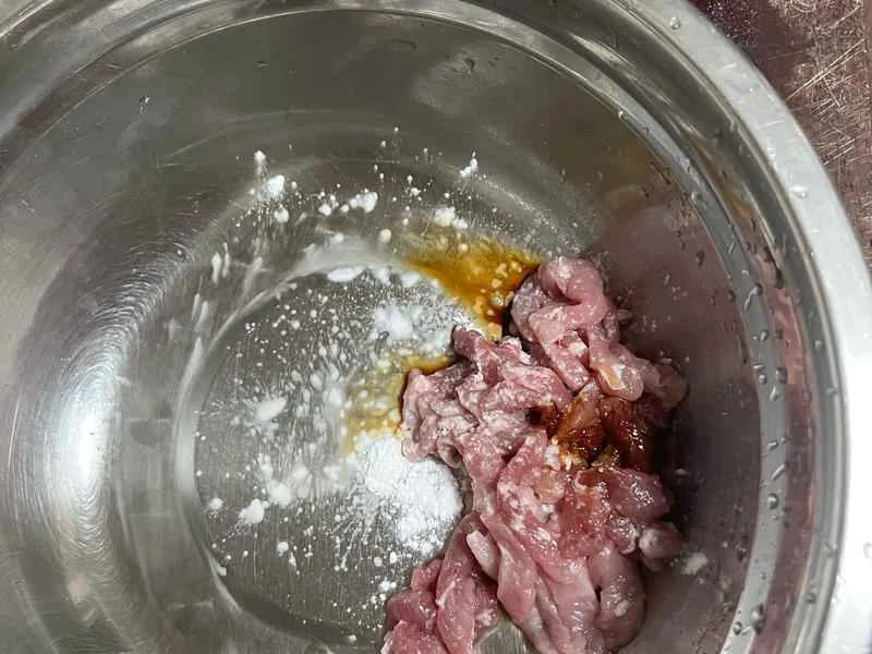 How to make pure milk hand-torn toast: Step 1